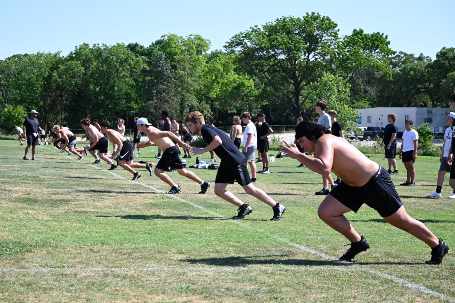 20200609_drc_sp_FootballPractice_6.jpg